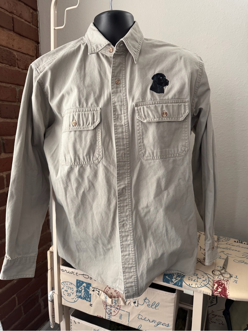Cabela's Men's Khaki Button-Down Shirt with Black Labrador Embroidery